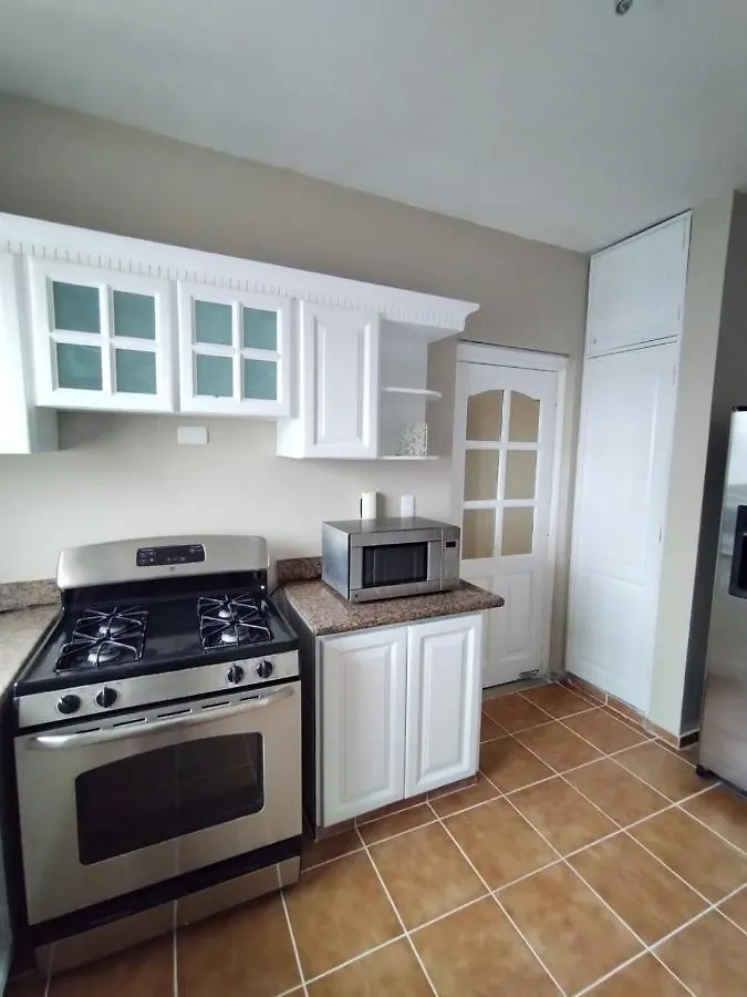Comodo Y Equipado Apt Cerca Del Malecon Santo Domingo Apartament